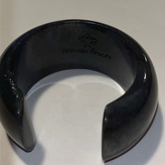 Mango Tree Fitted Bangle - Picture 3 of 4